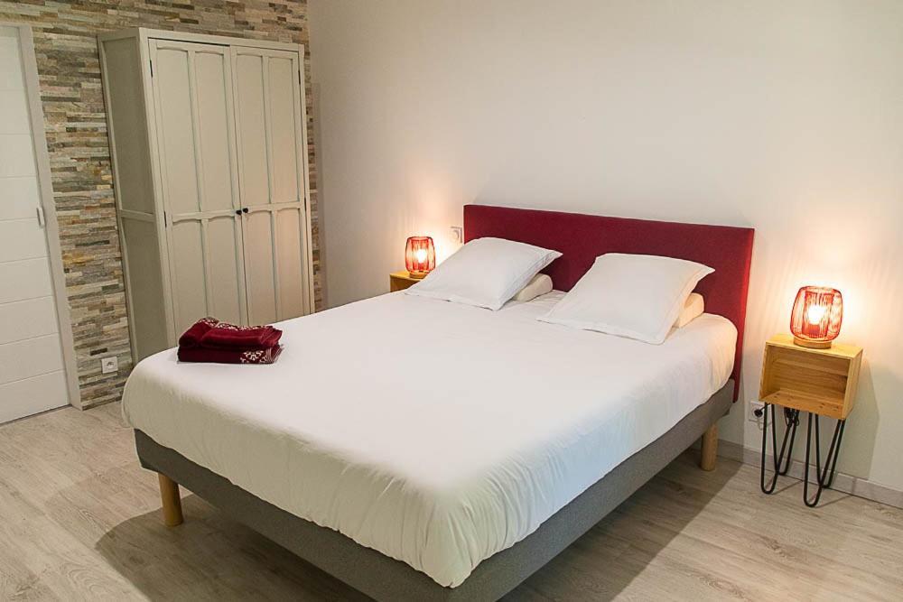 Au Detour Des Vignes Bed and Breakfast Ordonnac Exteriör bild