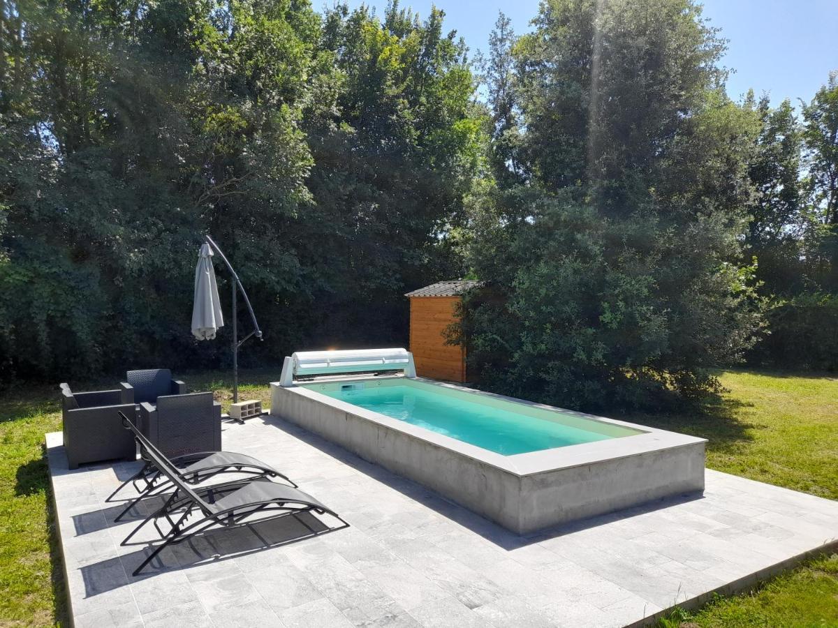 Au Detour Des Vignes Bed and Breakfast Ordonnac Exteriör bild